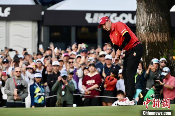 球友会“LIV Golf 2025”职业高尔夫球巡回赛中国香港站闭幕(图1)