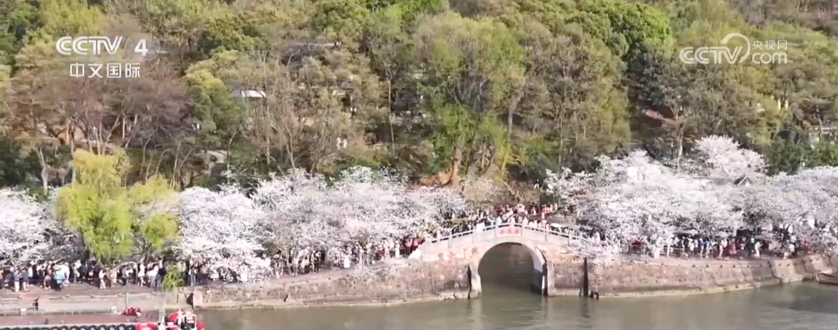 球友会官网赛事聚“流量”经济添“增量” 以“赛”为媒激发多元消费新活力(图1)